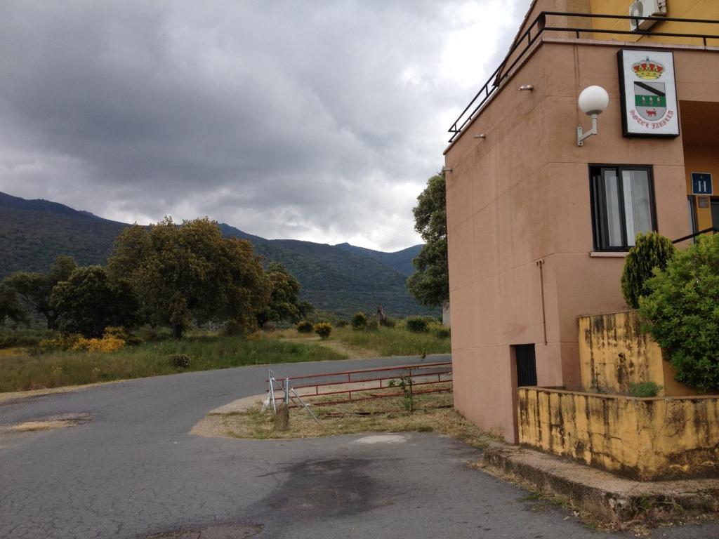 Hotel Restaurante Jarilla Exterior photo